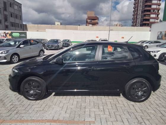 VOLKSWAGEN POLO 1.0 MPI TRACK MANUAL VOLKSWAGEN POLO 1.0 MPI TRACK MANUAL